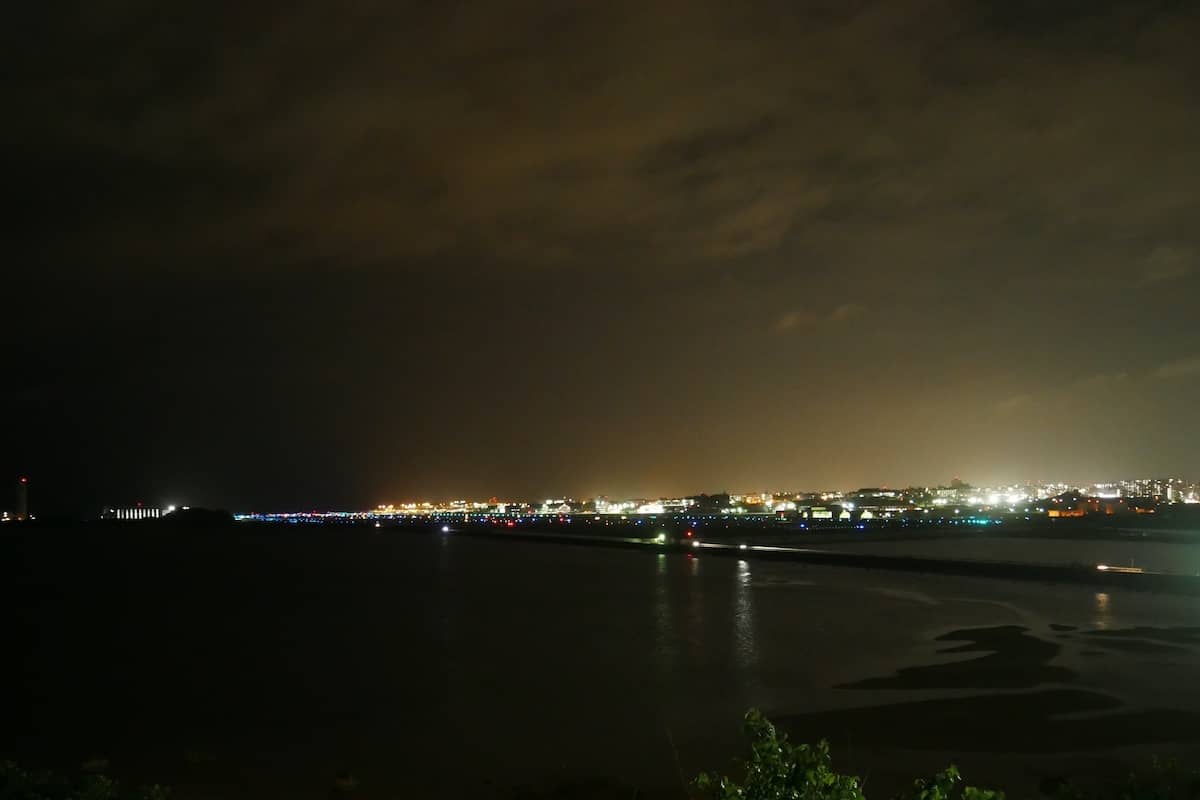 瀬長島２０２１年３月4日 那覇空港の夜景